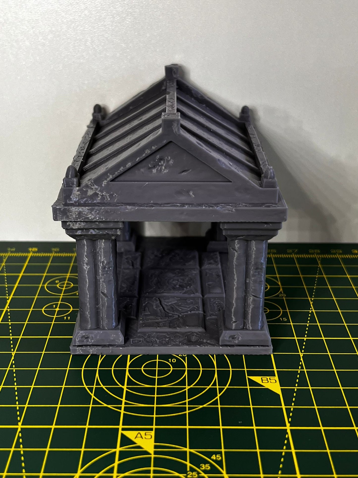 Mausoleum  - Scenic DnD Terrain - Halloween Decoration