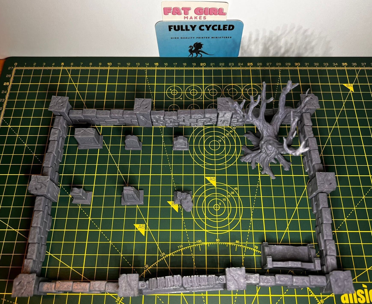 Graveyard Scene - Scenic DnD Terrain - Halloween Decoration